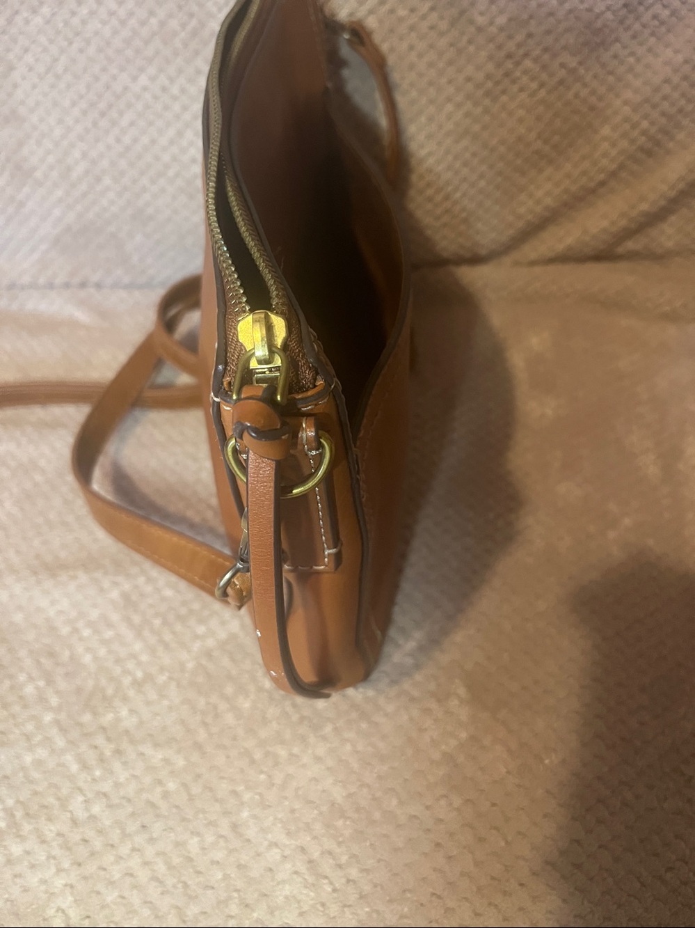 Fossil Classic Tan Leather Crossbody Bagpipe - Picture 6 of 12